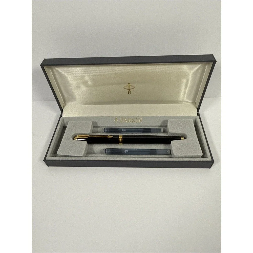 Rare Parker France IIIQ 18k 750 M - Fountain Pen - UNUSED